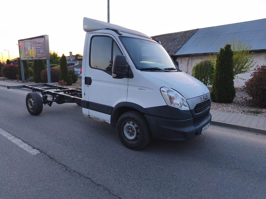 Iveco 35s11 an 2014 sasiu gol