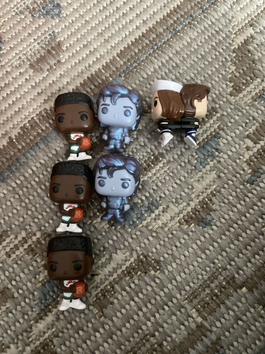 Продаю Осд киндер джой фигурки