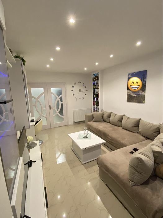 Apartament decomandat 66000€