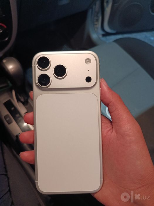 I phone 17 pro max