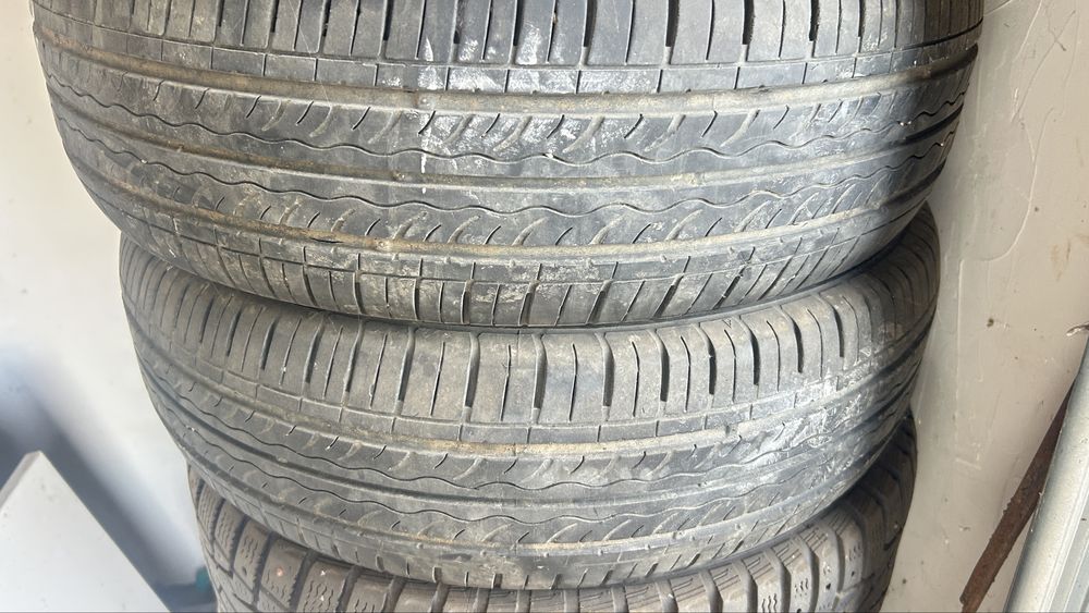 Продам летнюю резину на R15