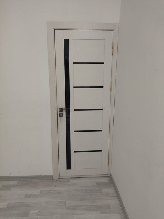 Eshiklar sotiladi soni 3ta