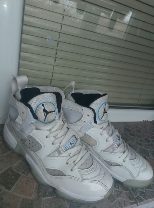 JORDAN Jumpman Trey To