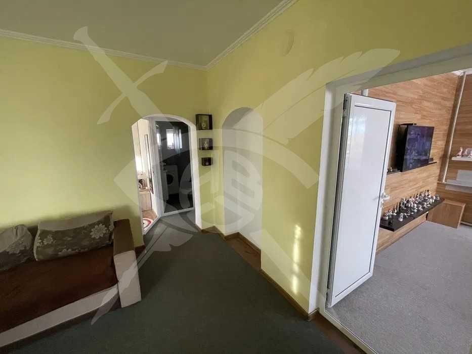 Къща в с. Подвис 80570