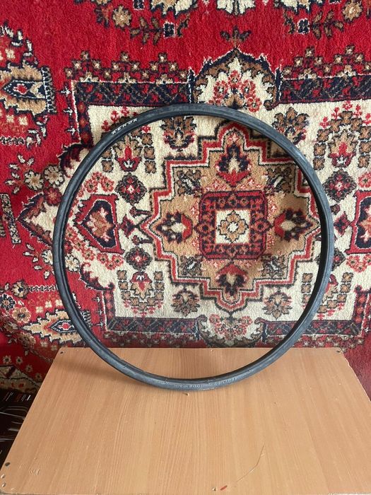 Продам две покрышки для шоссера