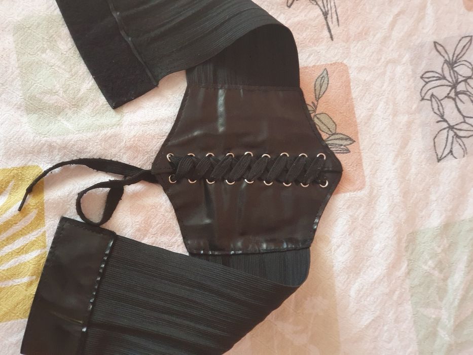Корсет черный бу