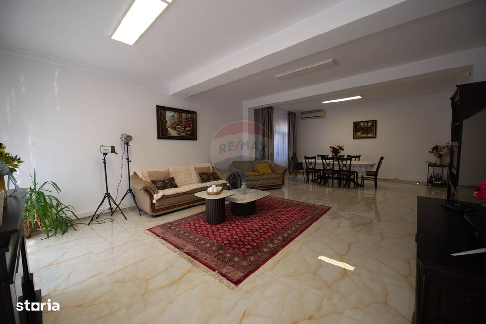 Casa de vanzare 483mp suprafata totala si teren 494mp, Sector 1