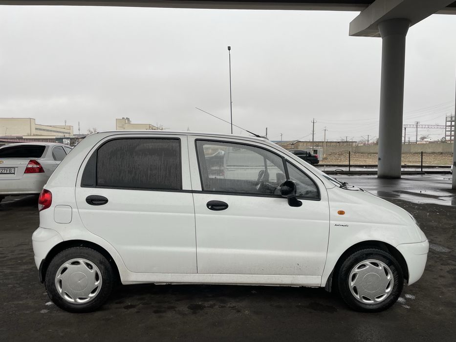 Matiz sotiladi sirochna