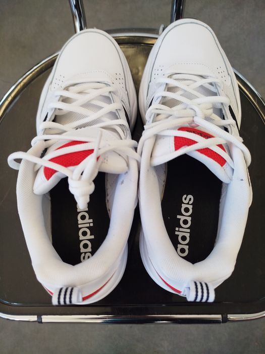 Оригинални Adidas №44 2/3 – като нови, с гаранция и касов бон