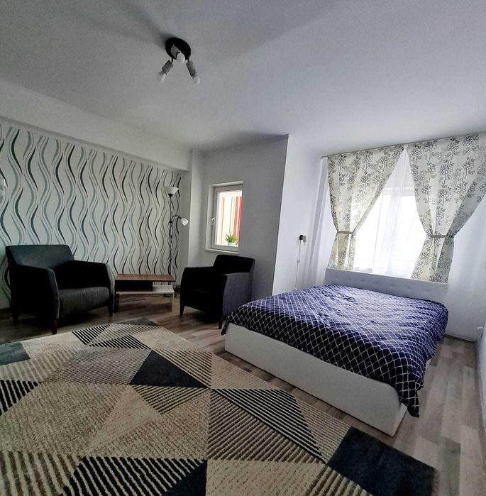Garsonieră modernă de închiriat – Roman, str. Mihail Kogălniceanu