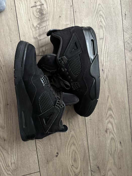 Jordan 4 black cat