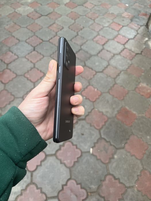 Продам телефон Samusng A72 128