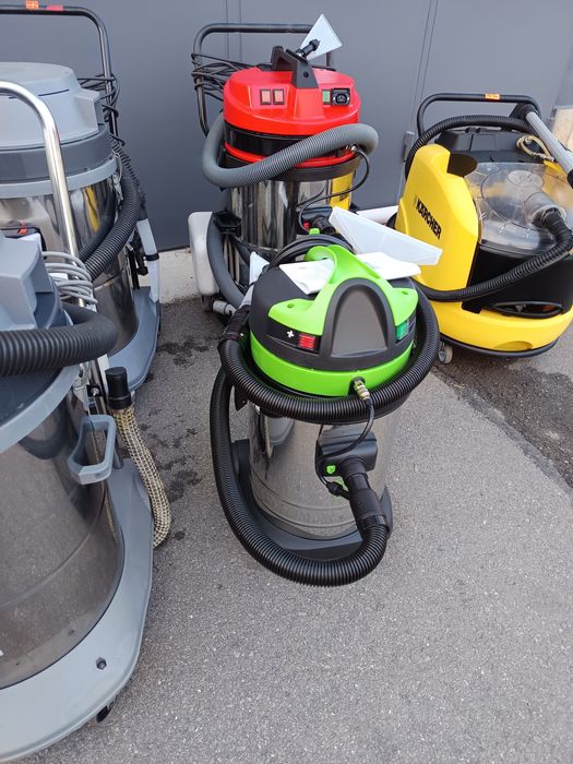 Професионална перяща прахосмукачка