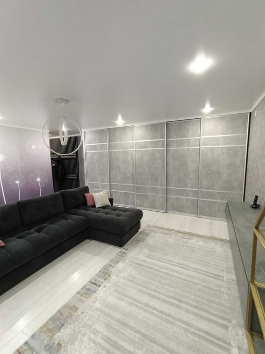 Сдается двухкомнатная квартира на длительный срок