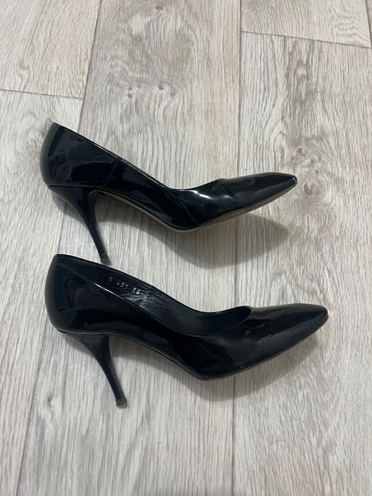 Туфли лакированные