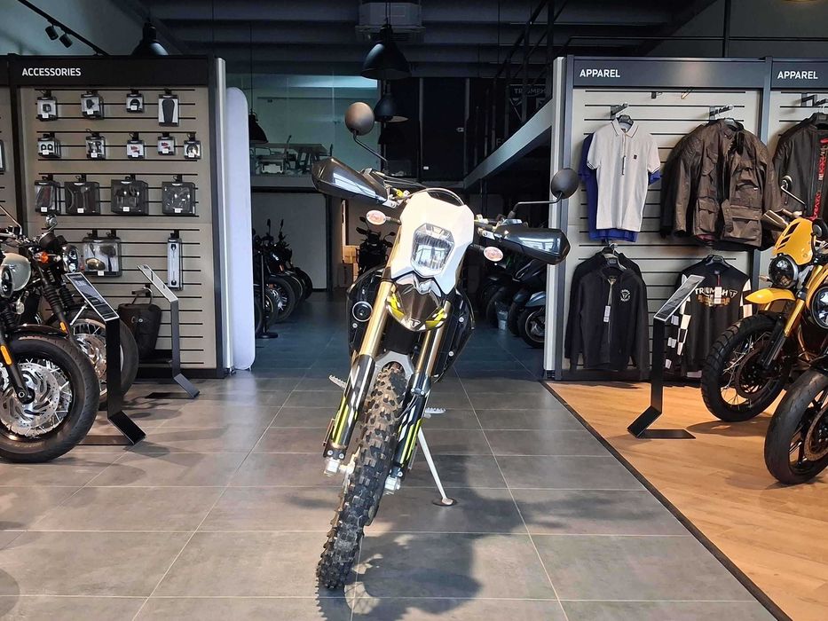 Motocicleta Triumph TF 250-E 2026 Second | Finantare rapida
