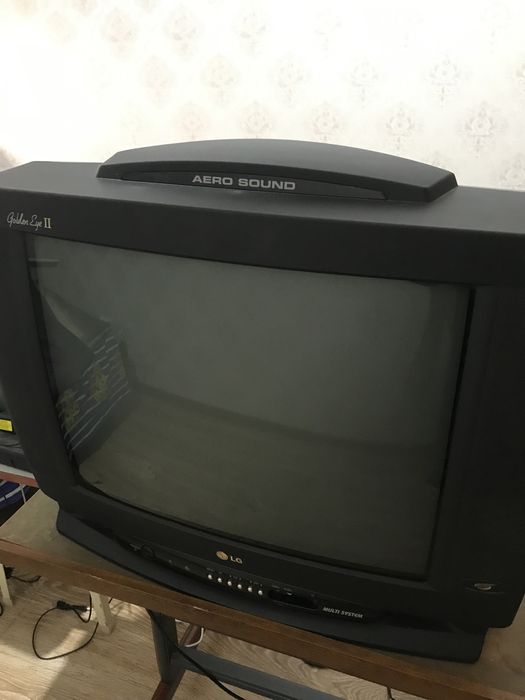 Срочно Продается телевизор LG ( корея)