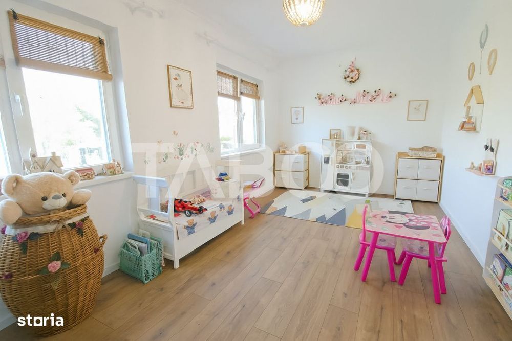 Casa moderna de vanzare in zona Dealul Sibiului din Sura Mare