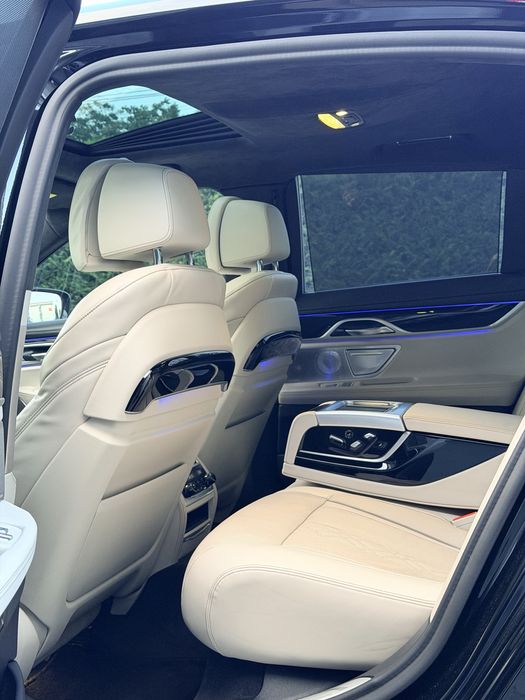 BMW 750i xDrive FULL INDIVIDUAL – Interior Alb, B&W, Masaj & Ventilație Față/Spate, Night Vision