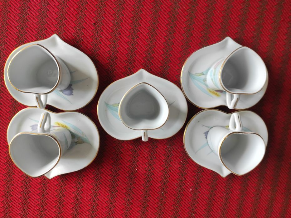 Serviciu de cafea, nou în ambalaj, plăcut și foarte practic