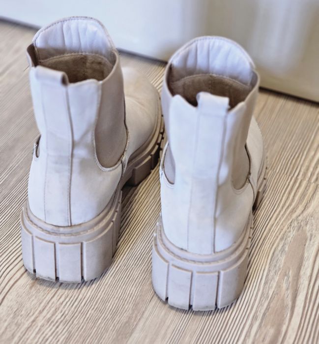 Дамски зимни боти - намалени!!!