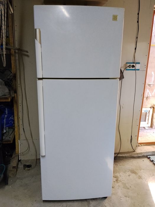 Продам холодильник в рабочем состоянии