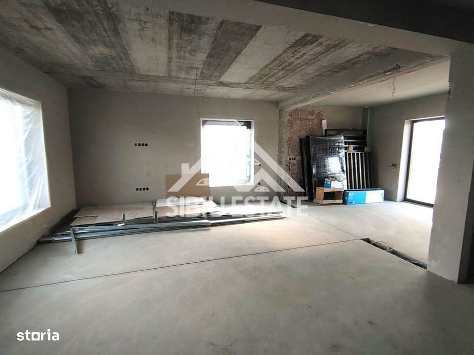 Casa 4 camere, 3 bai, garaj si curte larga, Sibiu Selimbar
