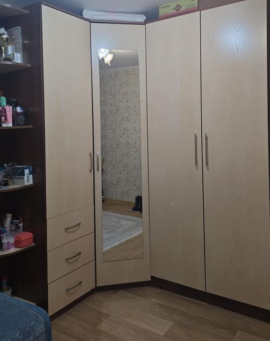 Продам шкаф в идеальном состоянии