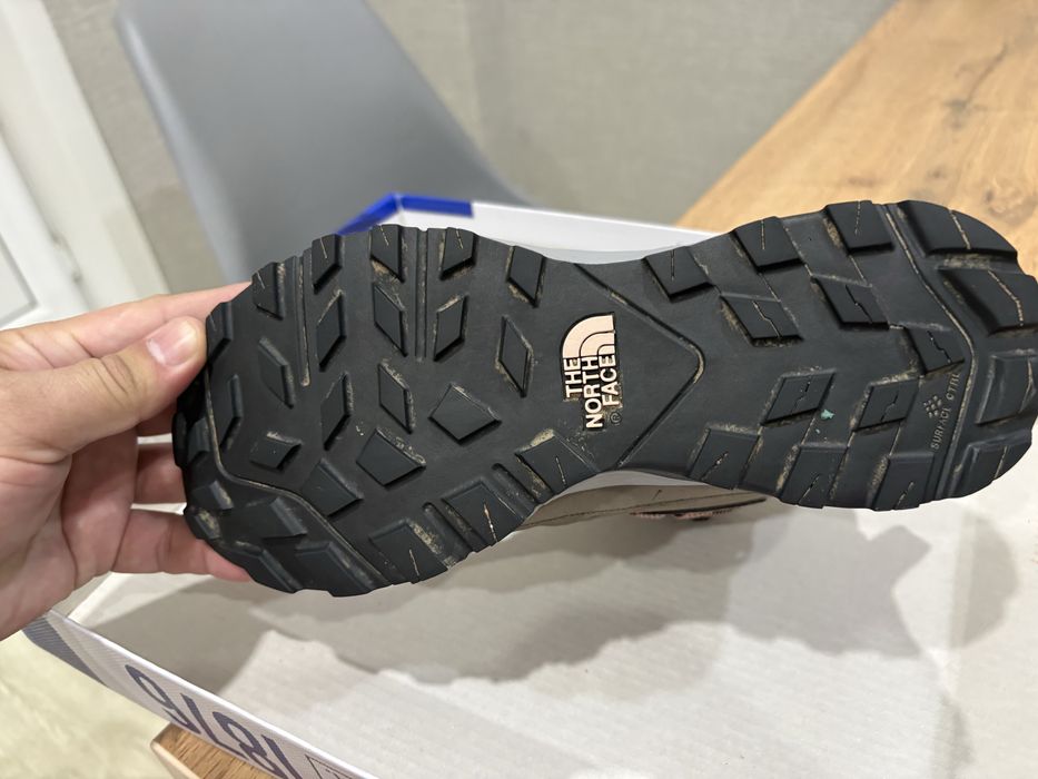 Ботинки женские 36р