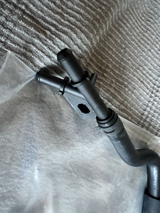 Тройник водно съединение Toyota