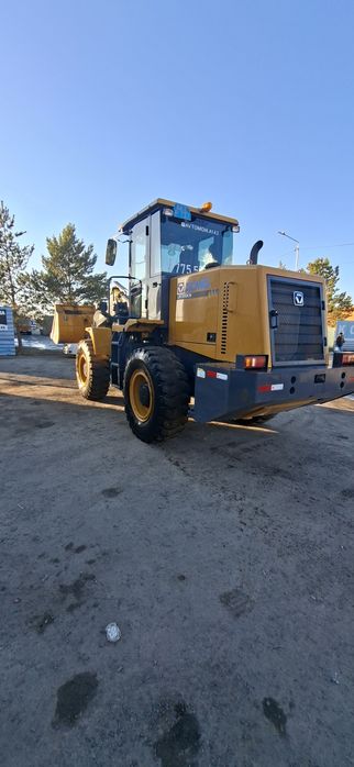 Продам фронтальный погрузчик 300KN
