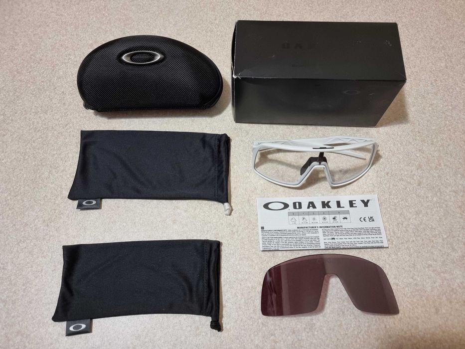 Велосипедные оригинальные очки Oakley Sutro OO9406