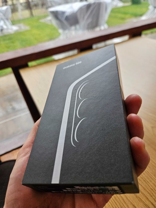 Samsung Galaxy S26, 256 gb, nou la cutie.