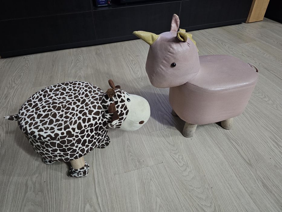 2 scaunele copii, balon figurina