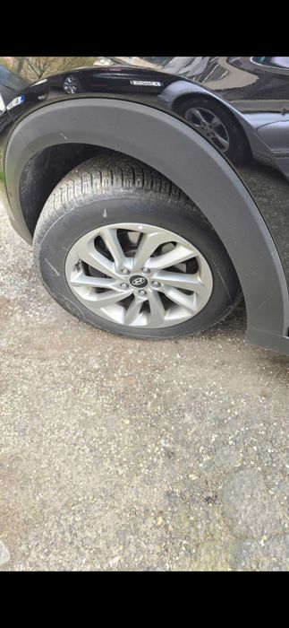 17" оригинални алуминиеви джанти с гуми за Hyundai Tucson