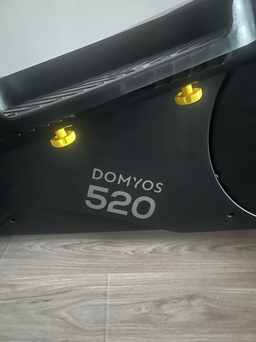 Vanzare bicicleta eliptica DOMYOS 520 autoalimentata
