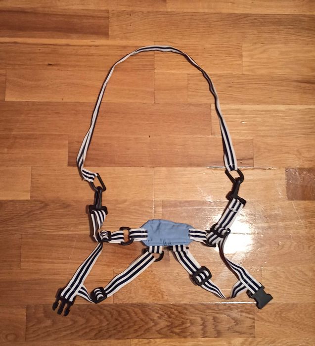 Детски колан (юздичка) за прохождане