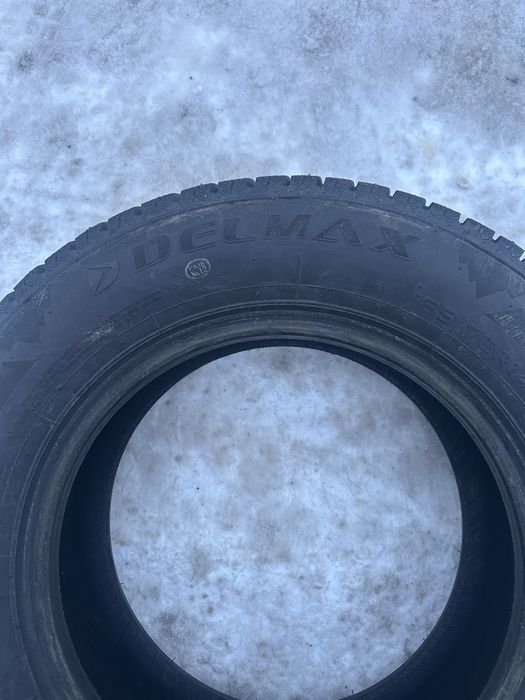 Продам резину R-14 шипованную.