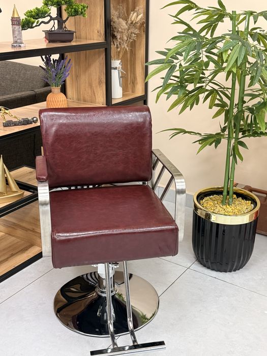 Zamonaviy sartarosh gozllik salon barber   kreslosi sotiladi