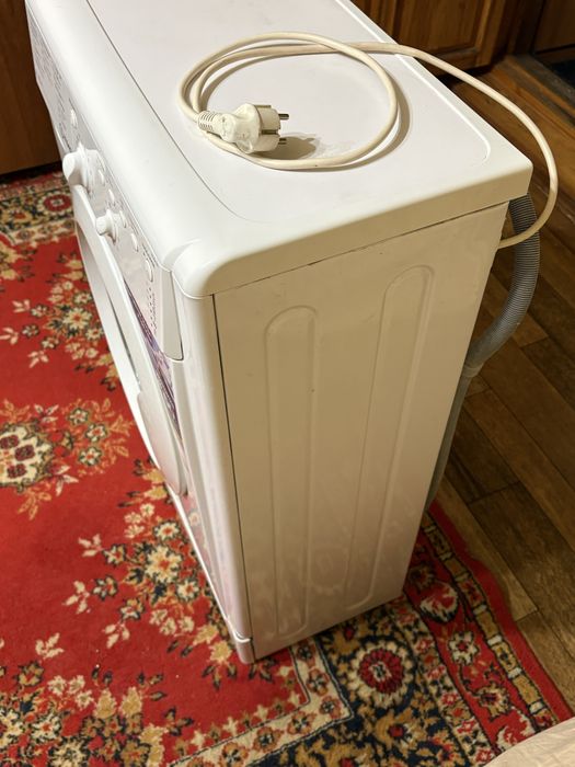 Стиральная машина Indesit