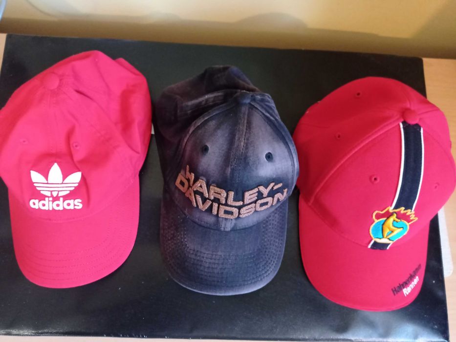 Шапки Adidas, Harley Davidson, Hahnenkamm