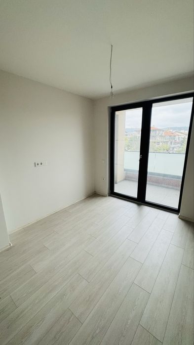 Ексклузивно - Двустаен апартамен във Виница