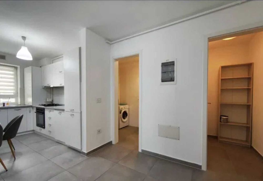 Inchiriere Studio modernt et 1 cu parcare Kasper Coresi