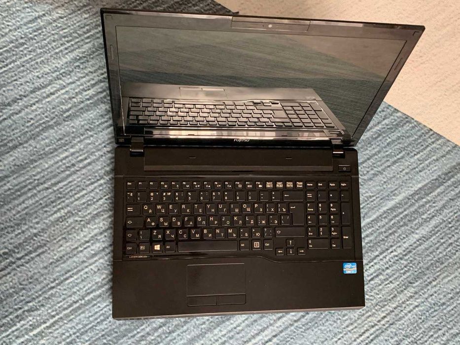Ноутбук Fujitsu Lifebook