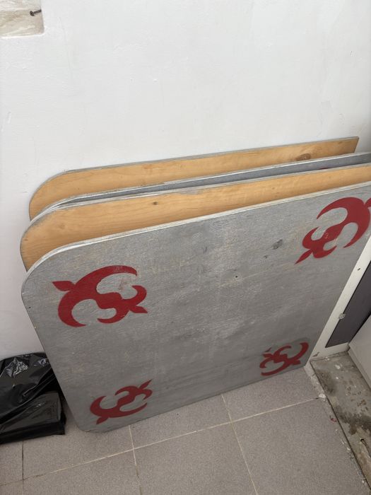 Продам 2 жер стола