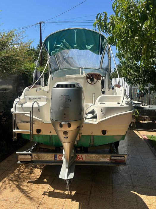 Barca/Ambarcatiune JEANNEAU LEADER 515 - Semicabinata