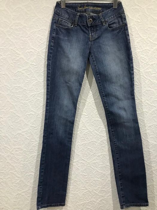 Pantaloni  Cinque  Guess diverse