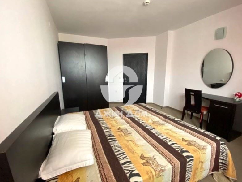 Продава се Двустаен апартамент в Бургас, Сарафово - 87 кв.м за 1092 €/кв.м - Снимка #3