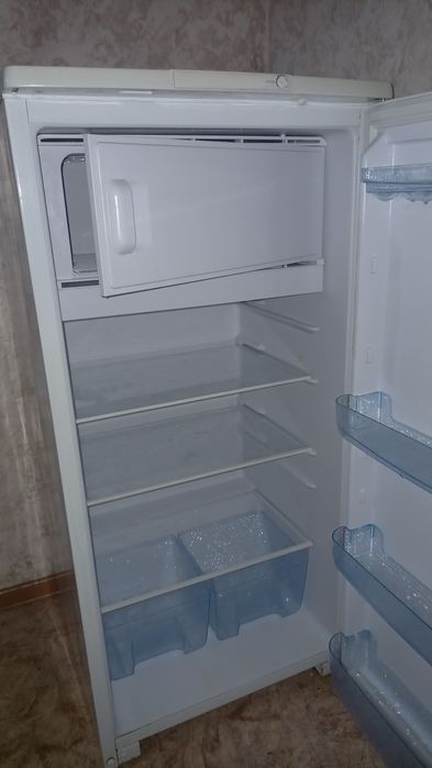 Продам холодильник за 40000 тнг