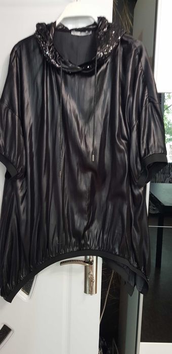 Продавам риза на марката ЗАРА и летен топ на марката Desigual